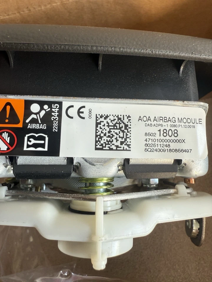 2019-2025 GMC Sierra 1500 2500 3500 Black Driver 85021808 OEM 3420 - Image 4 of 4