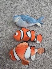 Vintage Finding Nemo Plush Lot