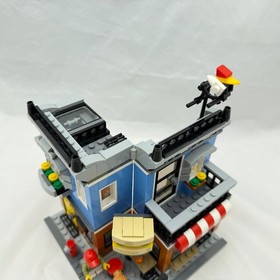 LEGO Creator 31050: Corner Deli Complete w/ Mini-figs Retired- No Box No Manuals