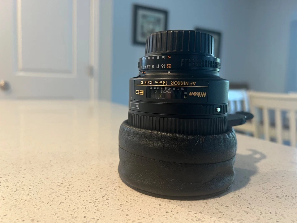 NIKON NIKKOR 14MM 1:2.8 ED Foto 2 de 3