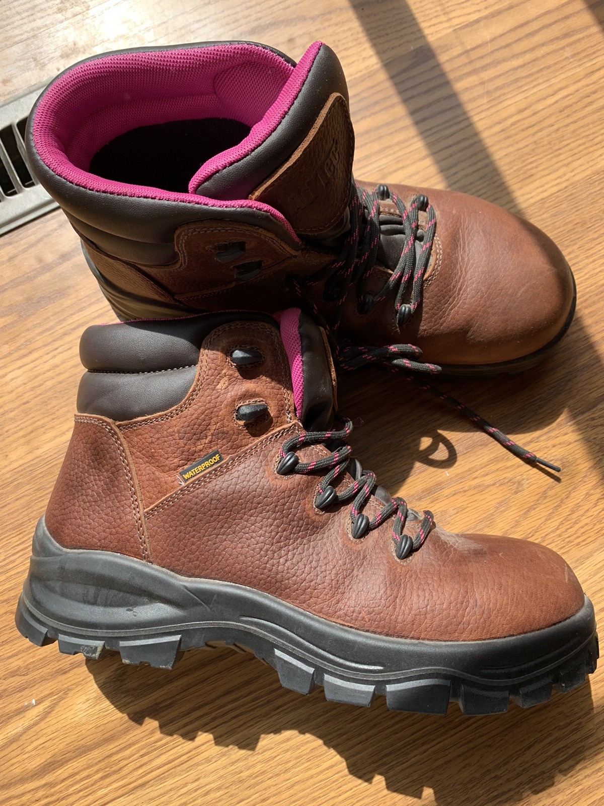 Stivali da trekking donna KEEN scarpe medie outdoor taglia 11 rosa scarpe impermeabili