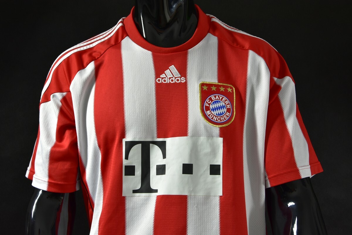 adidas Bayern München Munich 2010-2011 Home Shirt FUSSBALL