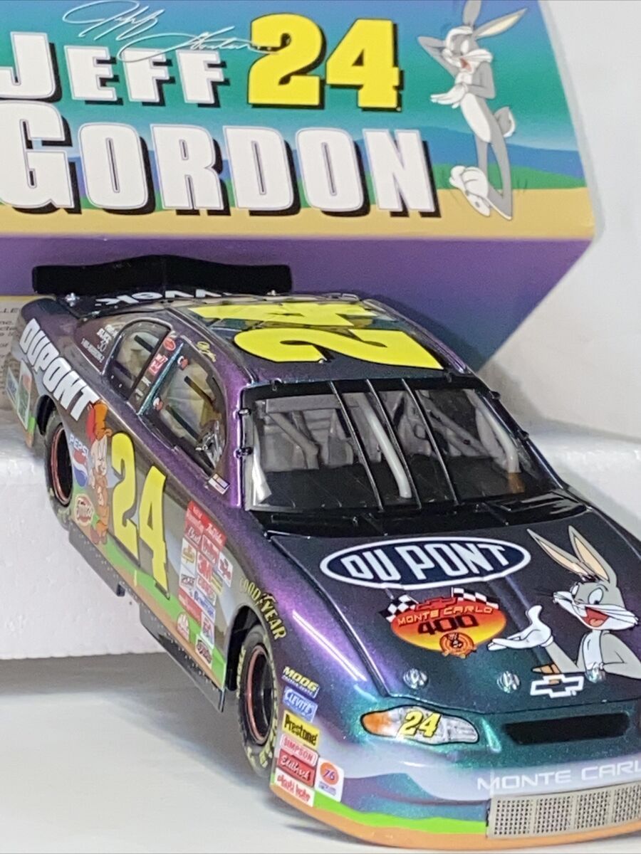 2001 Jeff Gordon #24 •Dupont /Looney Tunes Bugs Bonny• 1:24 2001 Jeff Gordon #24 •Dupont /Looney Tunes Bugs Bonny• 1:24