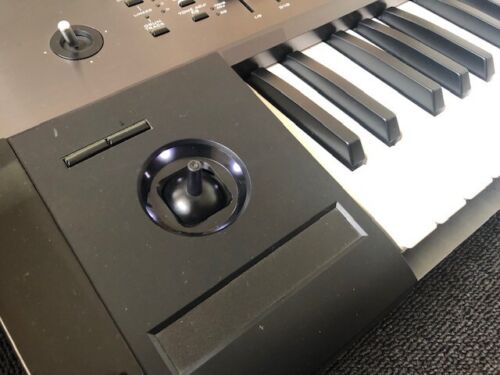 KORG KRONOS 61 keyboard synthesizer free ship fast ship Performance video - Picture 7 of 19