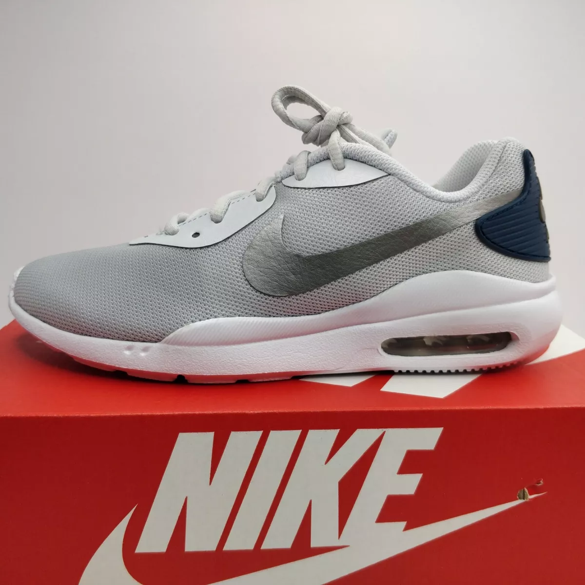 Nike shop oketo womens