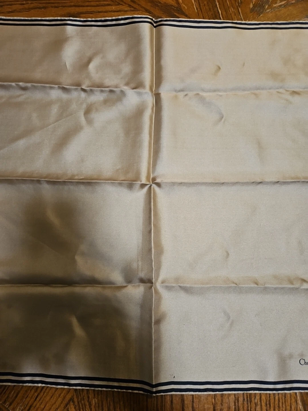 AUTH CHRISTIAN DIOR FOULARD FEMME 100% SOIE SIGNÉ / TROTTEUR GRIS TRÈS ÉLÉGANT  EX