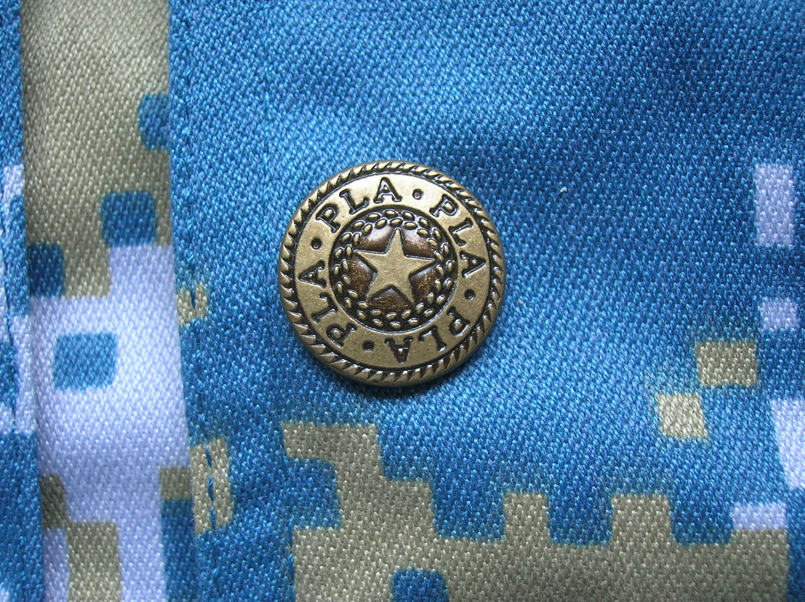 Picture 3 of 12