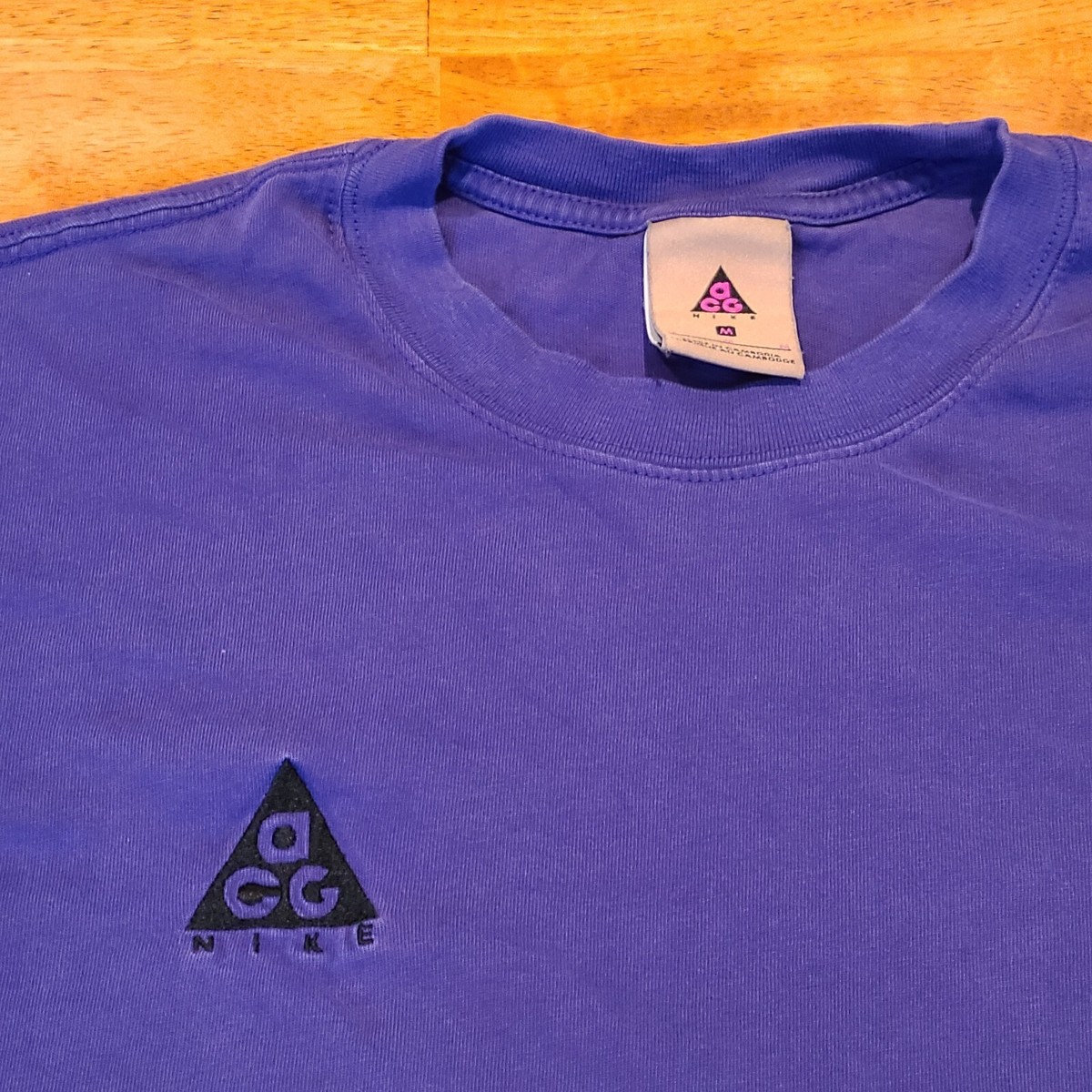 Nike ACG Short-Sleeve T-Shirt Tee BQ7342-470 Men's Sz M