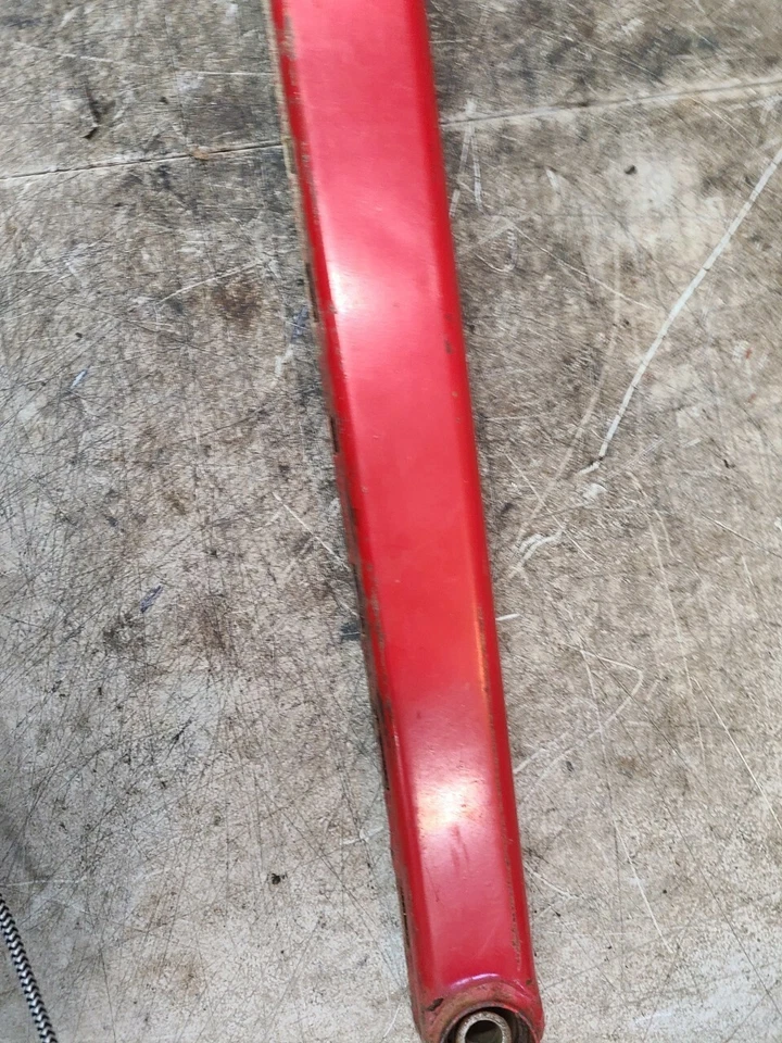 雅马哈 1998 XTC 500 Brake 侧轨臂红色 8CR-2382E-03-00 98 RW4517 — 第 3/4 张图片