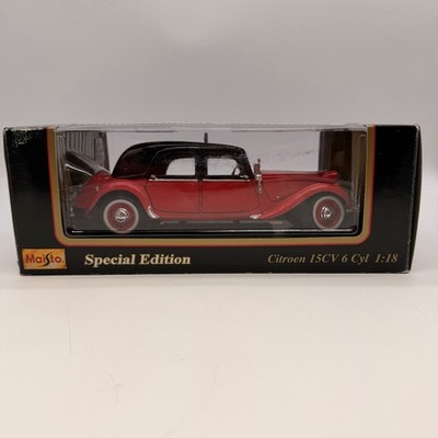 Porte arrière gauche miniature 1/18 Citroën 15cv traction Maisto #A40
