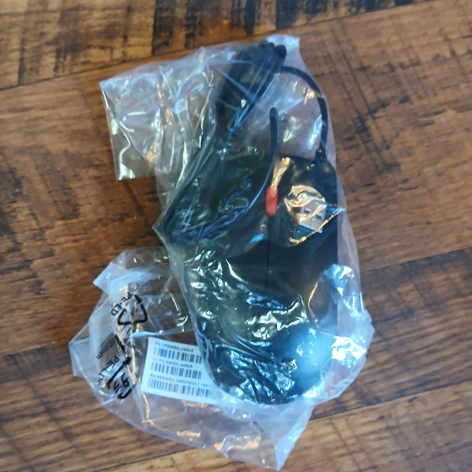 Lenovo ThinkCentre M75s Gen 2 8Gb RAM Ryzen 3 Pro 4350 Radeon Graphics 3.80 GHz - Image 4 of 4