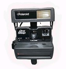 Vintage Polaroid One Step 600 Instant Film Camera w/ Strap Untested As-Is