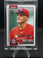 2026 Topps #170 Brady House Golden Mirror Variations