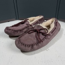 Ugg Women Size 7 Dakota Metallic Port Purple Moccasin Shoes Sheepskin 1019069