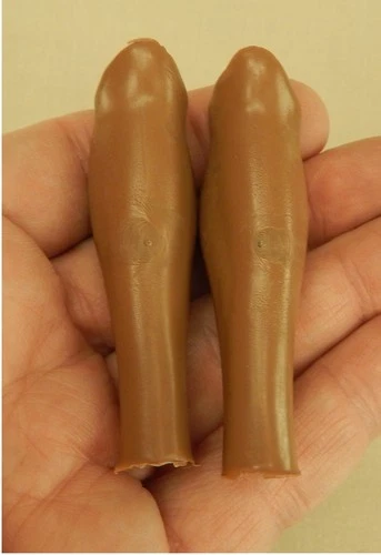 Vintage 1970 Hasbro GI Joe AT #7404 Adventurer (Black) Action Figure Calves C8