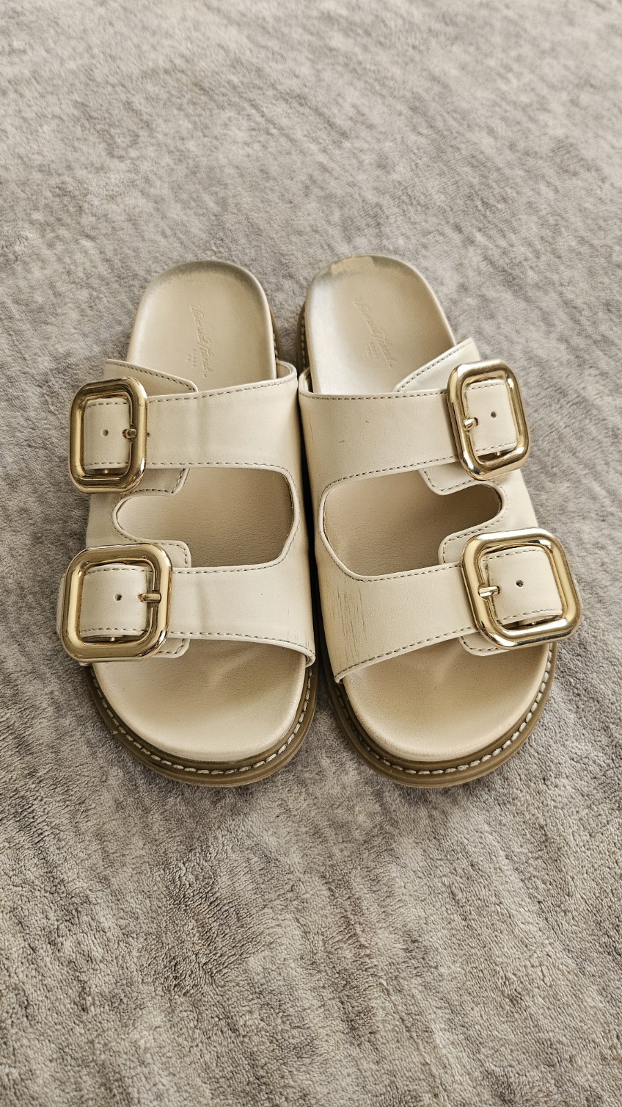 Universal Thread Bone Two Strap Buckle Slides 7.5 - image 1