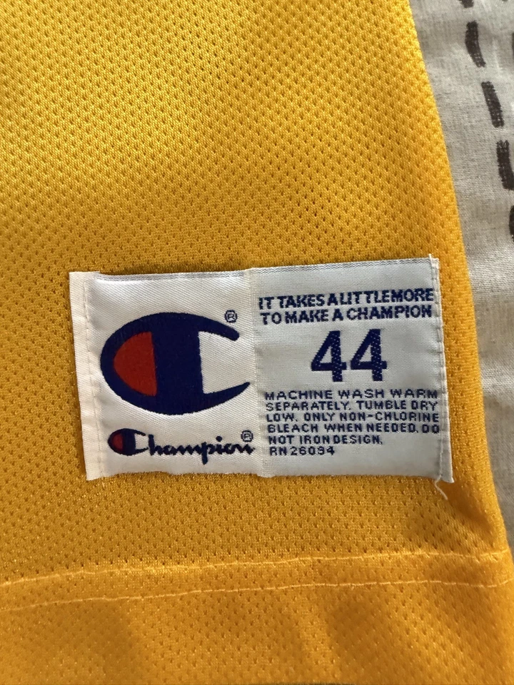 VINTAGE LOS ANGELES LA LAKERS NBA JERSEY CHAMPION #8 KOBE BRYANT 1996-1999 - Image 4 of 4