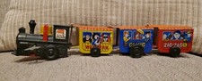 VINTAGE WIND-UP TOY TRAIN TIN LITHO KOREA MTU WESTERN COMIC ZIG ZAG