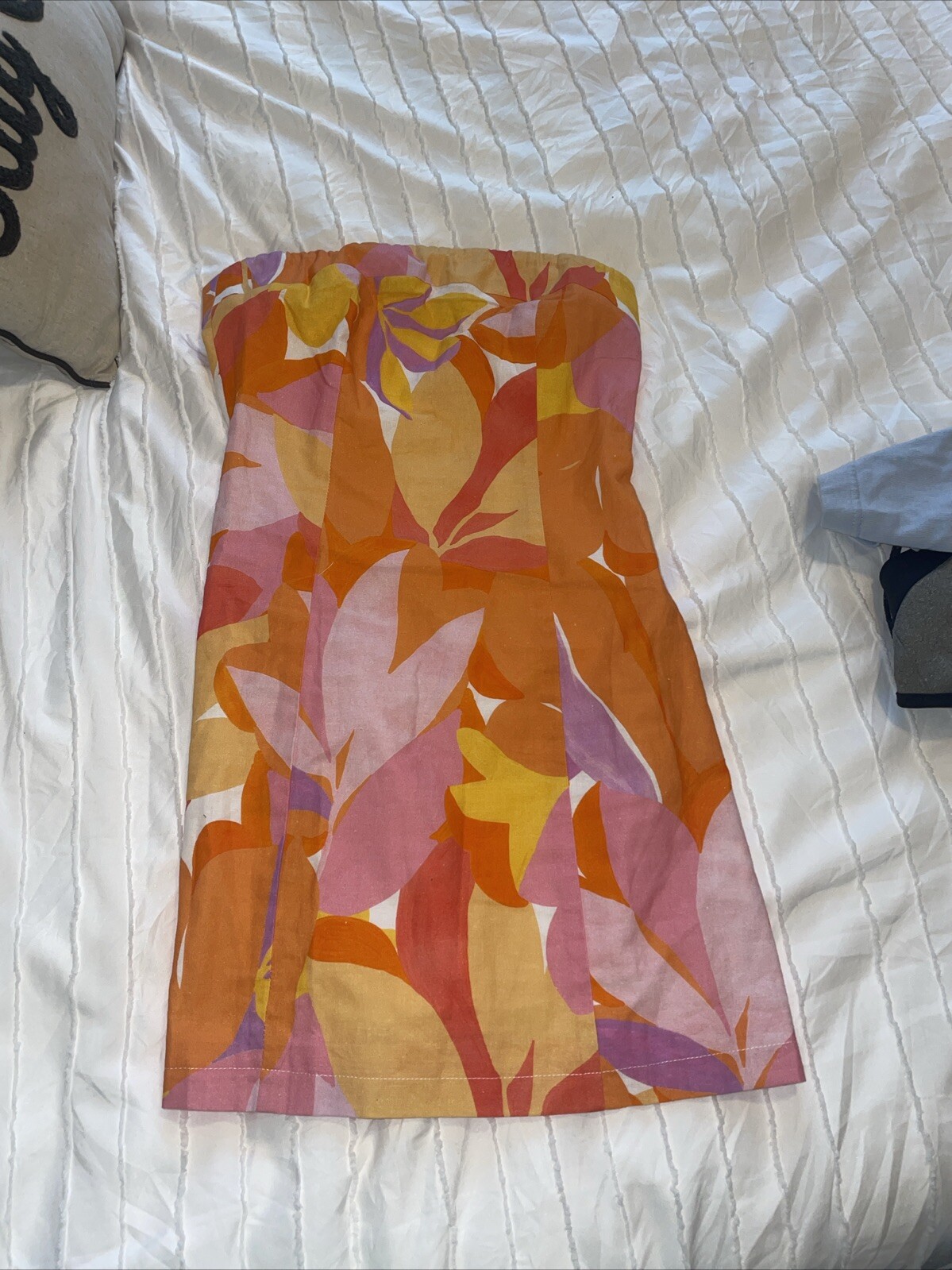 Picture 1 of 3