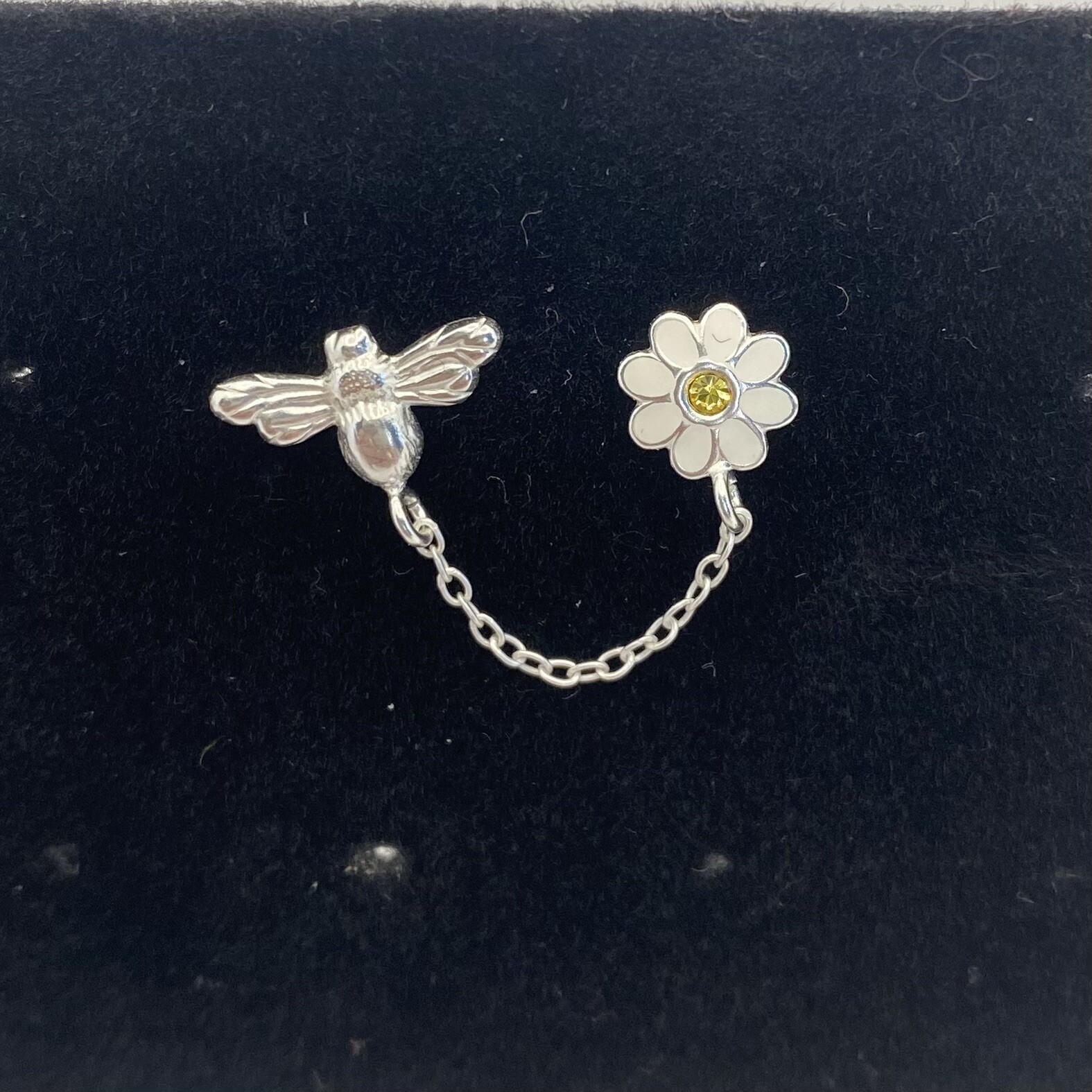 Sterling Silver White Daisy Honey Bee Double Stud Earring Linked w/Chain Womens