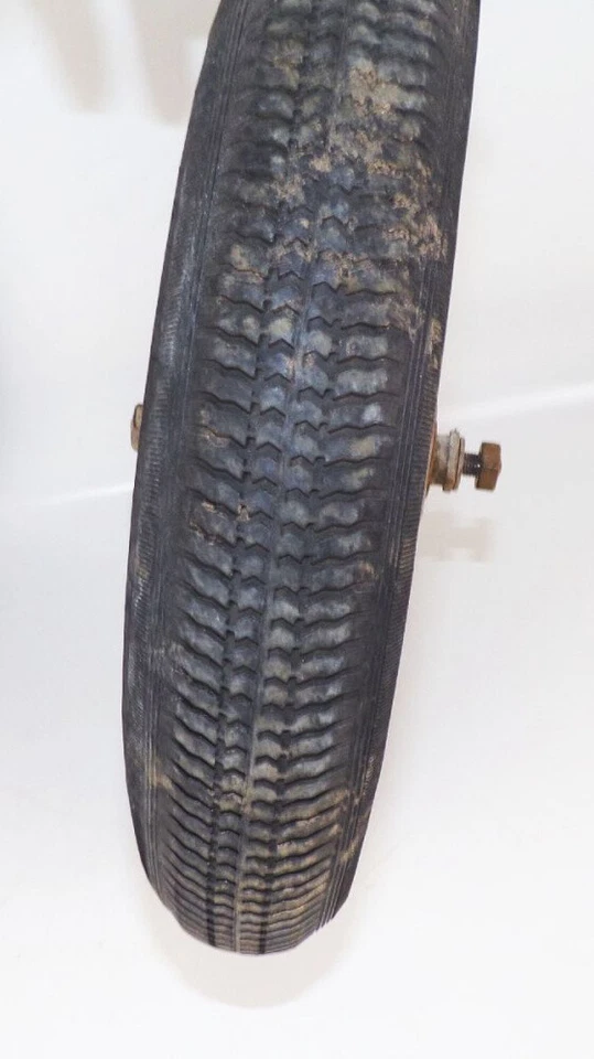 Alte Wagenräder Metall Reifen Industrie Design Rad 2 Vintage Räder Deko - Bild 4 von 4