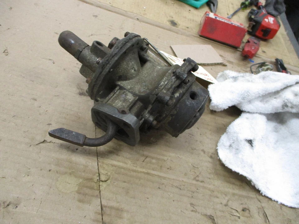 Bomba de combustible Chrysler Airflow Imperial AC Delco 1935-38 1523000 CORE IK Foto 2 de 4