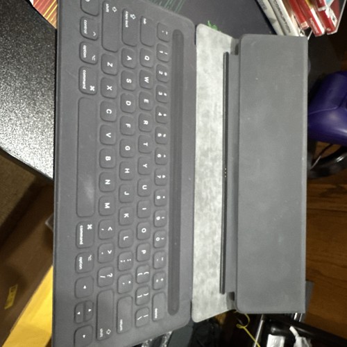 Apple iPad Pro 12.9-inch (2nd gen) 256 GB, Wi-Fi (bundled with keyboard - Picture 2 of 4