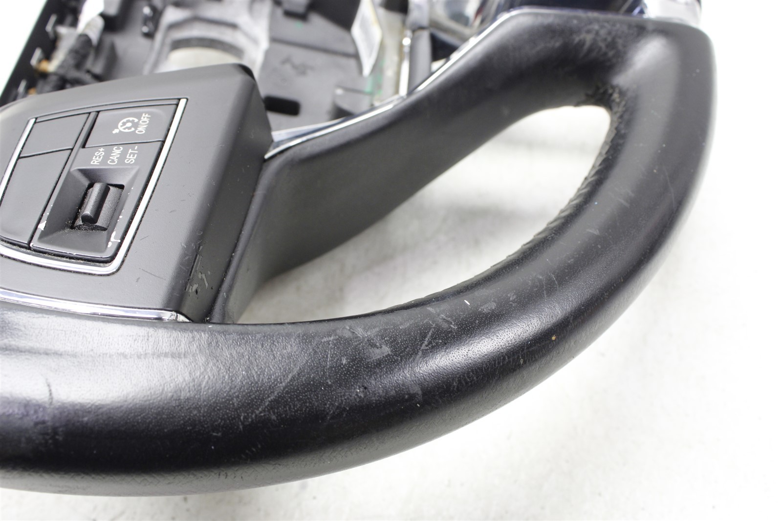 2018-2021 Maserati Ghibli Steering Wheel Assembly Factory OEM W/ Controls 18-21
