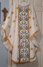 Beautiful Embroidered White Chasuble and Stole set vestments