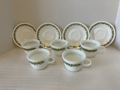 VTG Pyrex Spring Blossom Crazy Daisy 5 Coffee Tea Cups & 4 Corelle Saucers - Picture 2 of 7