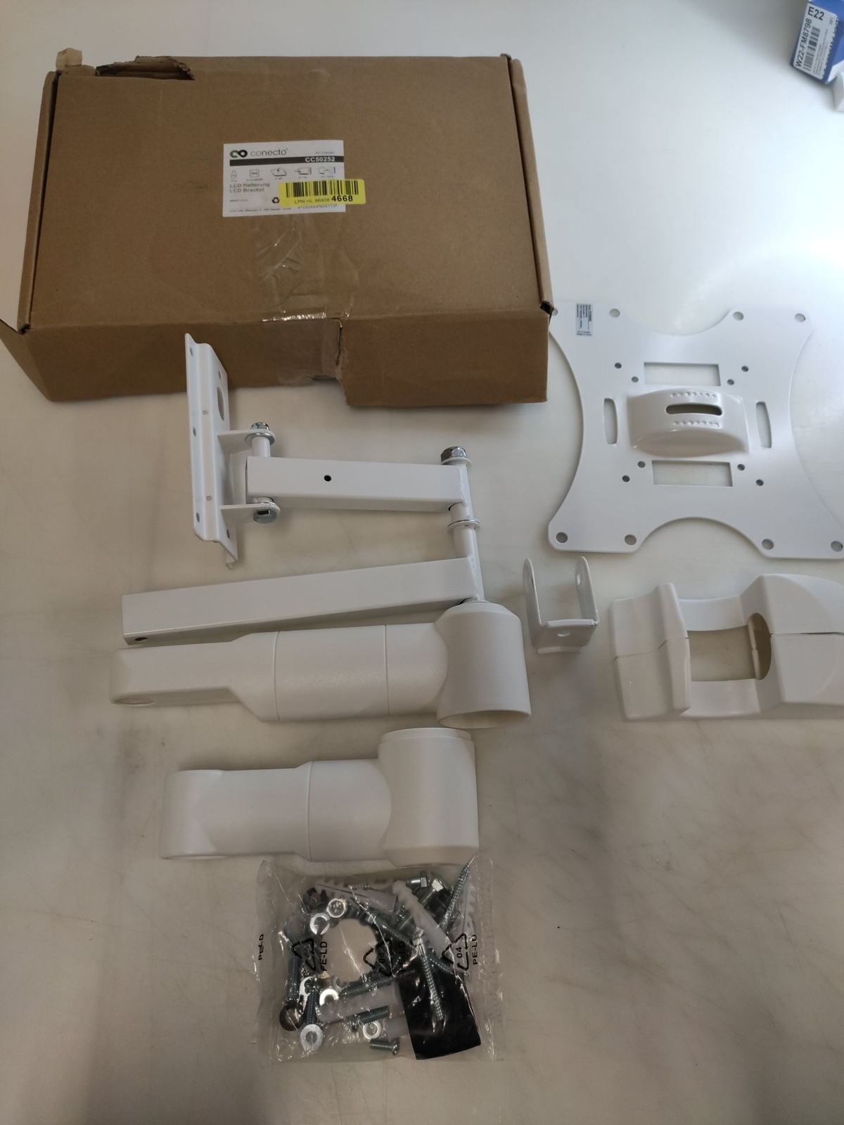 conecto Wandhalterung für Fernseher bis 107cm – Weiß (SA-CC50252)