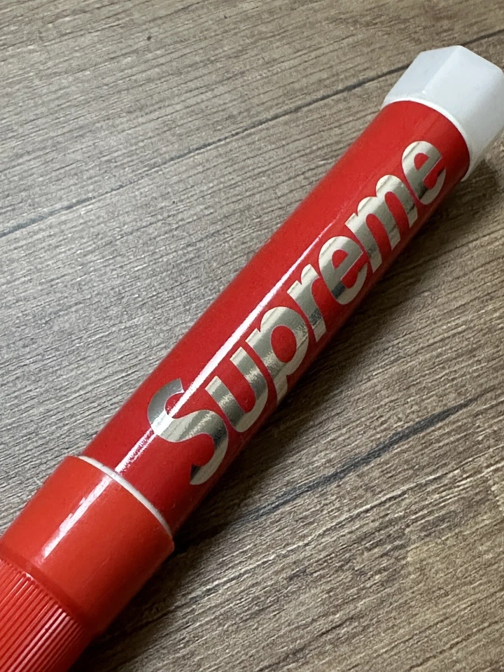 Supreme Marker
