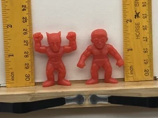 lot of 2  Vending Machine m.u.s.c.l.e Wrestlers Loose 2 Inch Figure