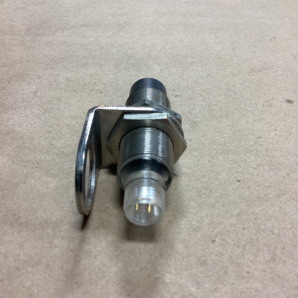 Balluff BES0070 Inductive Sensor 10-30 VDC BES M18MG-PSC16F-S04K - Image 3 of 4