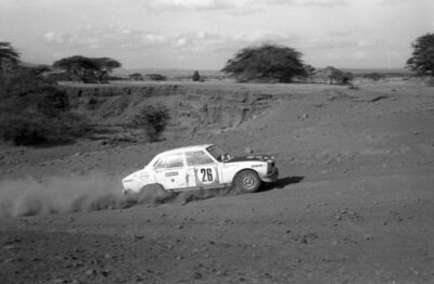 Ove Andersson and Arne Hertz Peugeot 504 1975 Safari Rally Kenya Old Photo 16