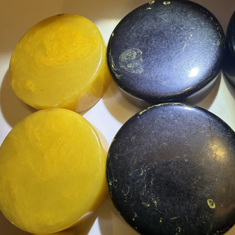 19VTG  Bakelite Catalin Backgammon Checkers Butterscotch &black yellow346Gr - Image 4 of 4