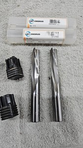 Lot Of 2 ..LMT ONSRUD 60-254. Solid Carbide 3 Flute Low Helix Downcut Router Bit