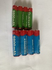 4 zapieczętowane baterie alkaliczne AAA 8800mAh i 4 zapieczętowane baterie alkaliczne AA 9900mAh