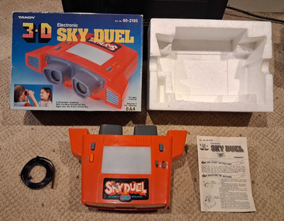 TANDY SKY DUEL 3D Vintage Handheld Electronic Game WORKS LCD video game 1983