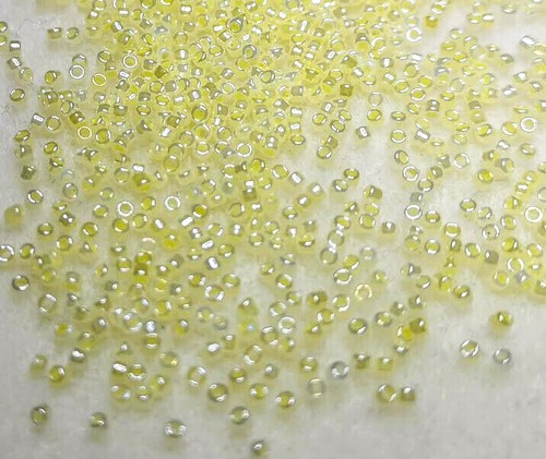 Matsuno size 15/0 Beads - Colour 331 - Primrose - Ceylon - Picture 2 of 6