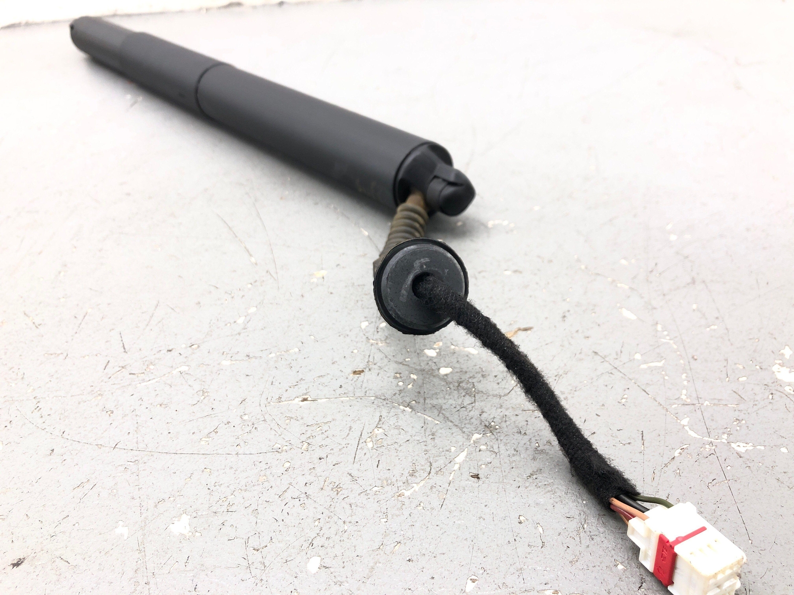2020-2023 MCLAREN GT REAR RIGHT TRUNK DECK LID STRUT SHOCK  22AC666GP