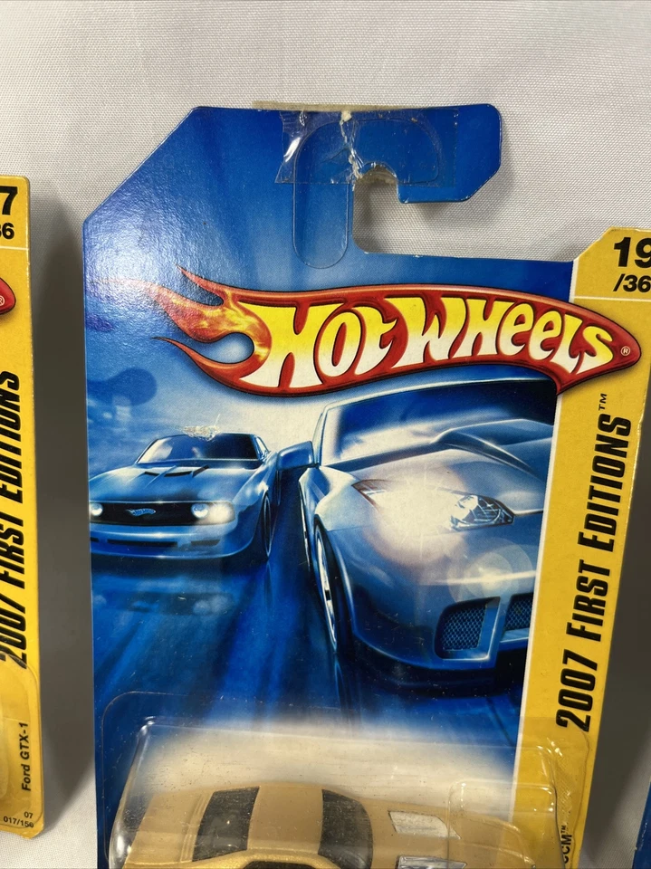 Hot Wheels 2007 First Editions 17 - 36 no 18 no 30 no 34 total lot of 19 as is - Image 4 of 4