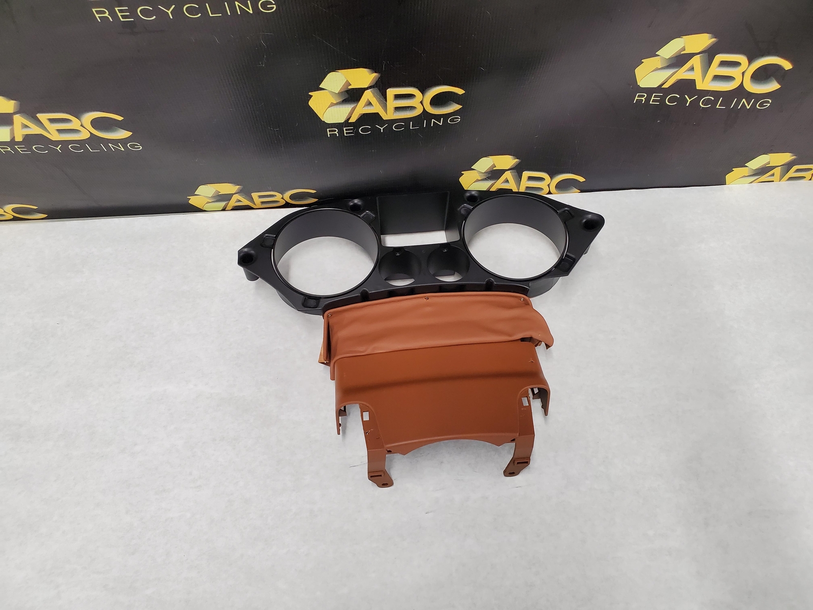2007 Bentley Flying Spur Cluster Bezel Trim Panel (Saddle) BENTLEY 07 OEM