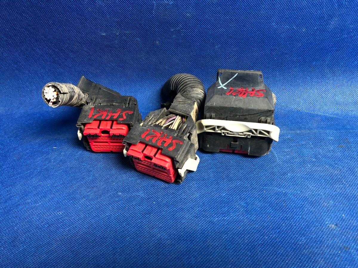 WIRING HARNESS PLUG CONNECTOR 08 FORD MUSTANG 4.0 ECU PCM WIRING HARNESS PLUG CONNECTOR 08 FORD MUSTANG 4.0 ECU PCM