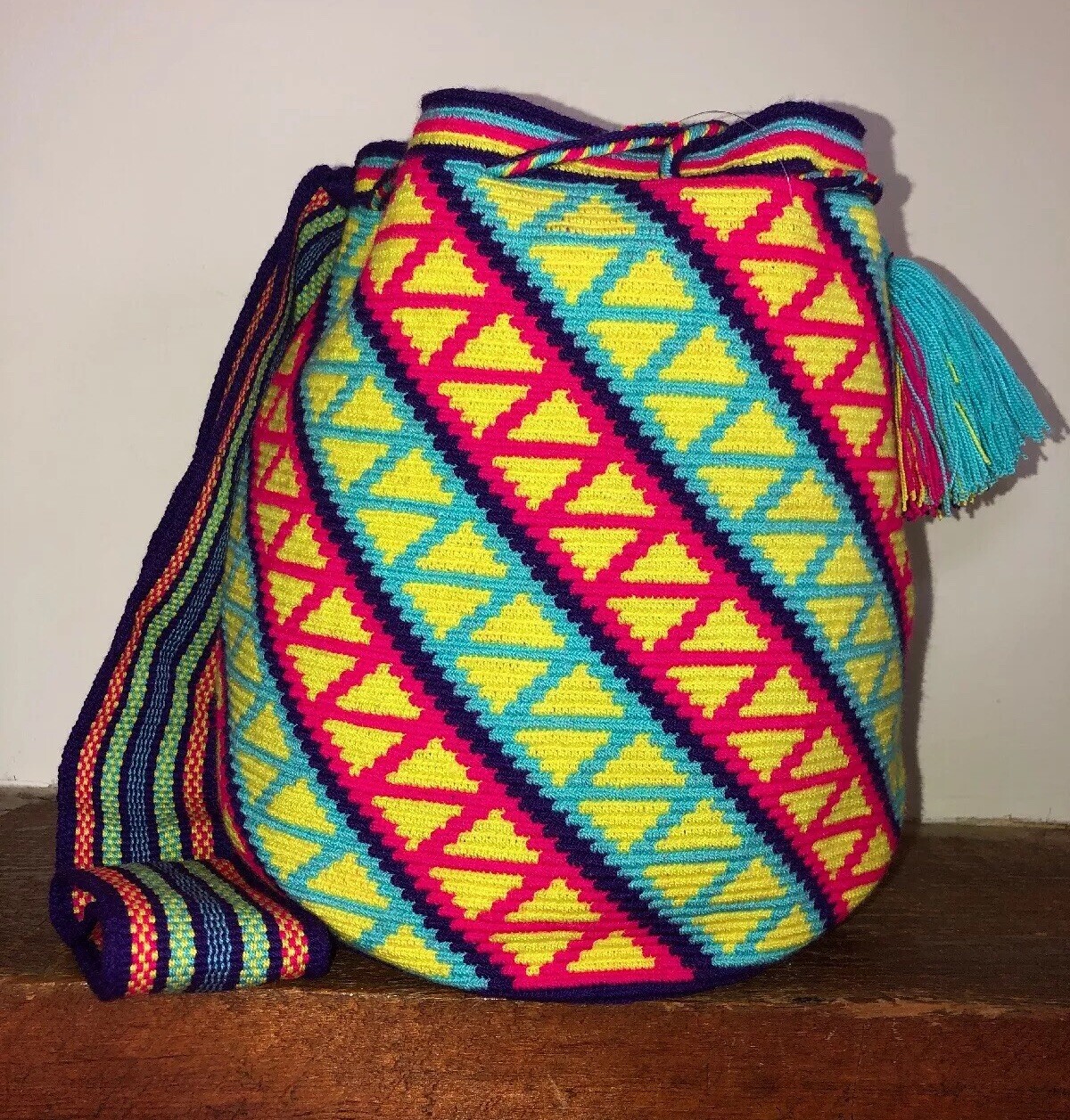 Authentic 100percent Wayuu Mochila Colombian Bag Large Single Thread 1T Colo crossbody image 2