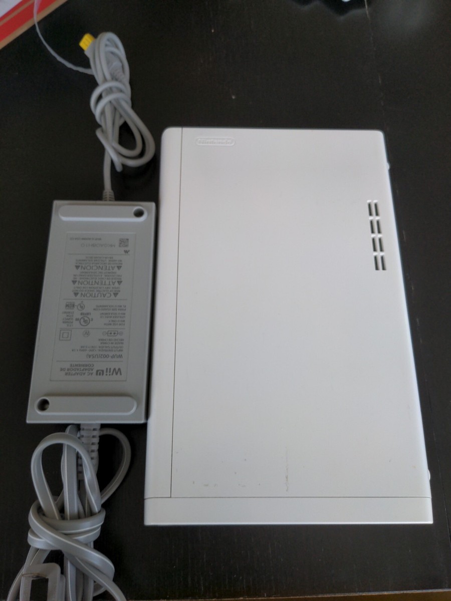 Nintendo Wii U White 8GB WUP-001 (02) Console And Wires ONLY
