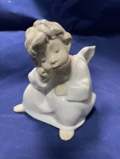 Lladro Angel Pensando - Angel Thinking - Porcelain Figurine #4539 Issued 1969