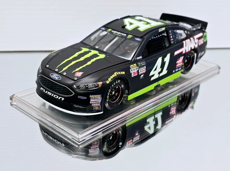 KURT BUSCH 2017 MONSTER HAAS 1/24 ACTION - Image 3 of 4