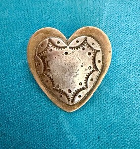 Navajo Stamped 925 Sterling Silver Concho Artist Signed Heart Pin Brooch
