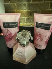 One Direction That Moment EDP 100ml Eau de Parfum Plus 2 150ml Shower Gels